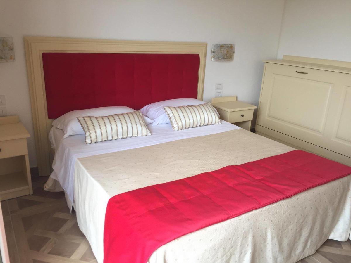 Il Salice Hotel Civitella Del Tronto Екстериор снимка
