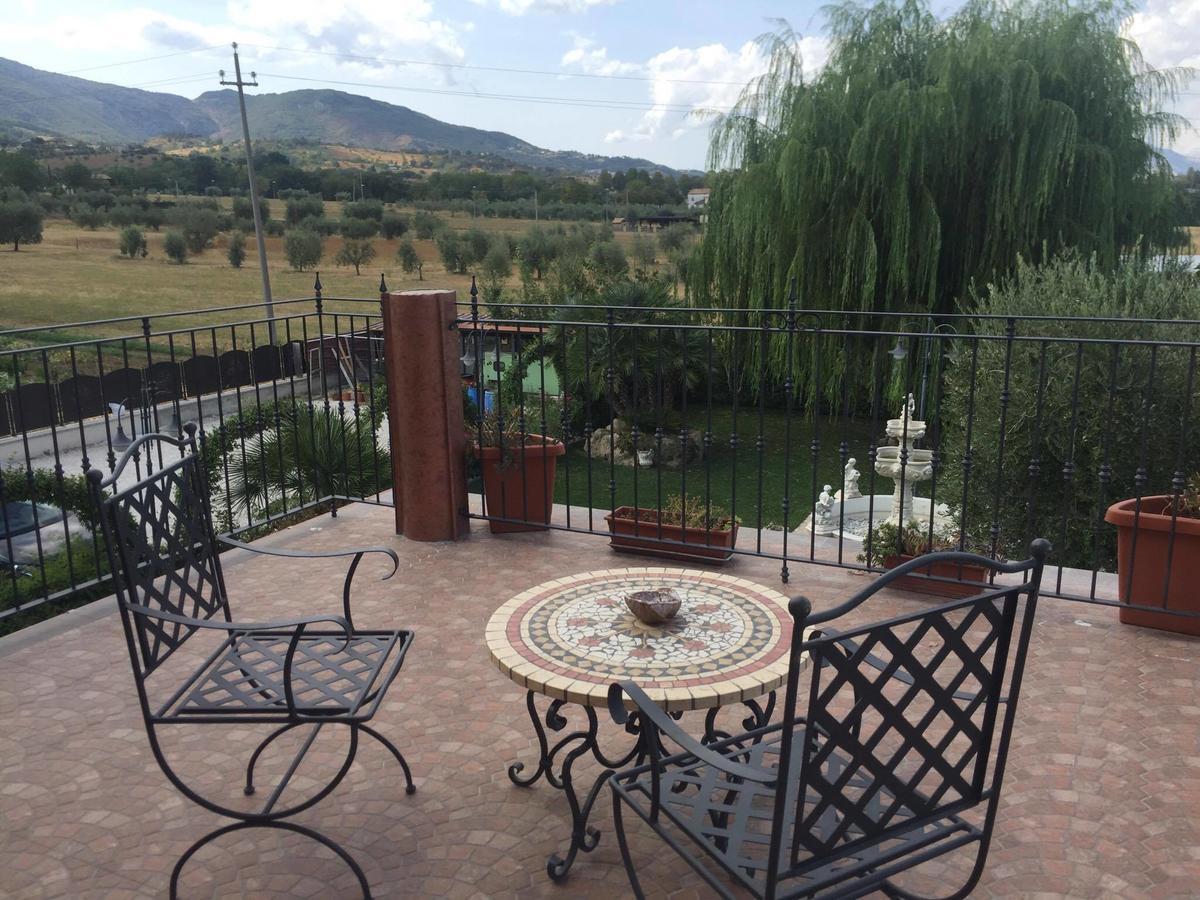 Il Salice Hotel Civitella Del Tronto Екстериор снимка